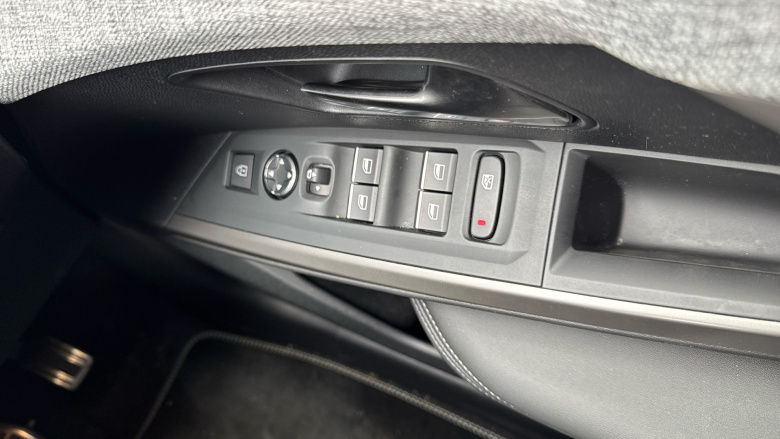 Peugeot 5008 1.2 Hybrid 136 GT 5dr e-DSC6 Petrol Estate